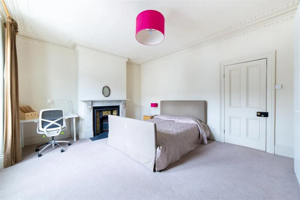 4 bedroom terraced house for rent