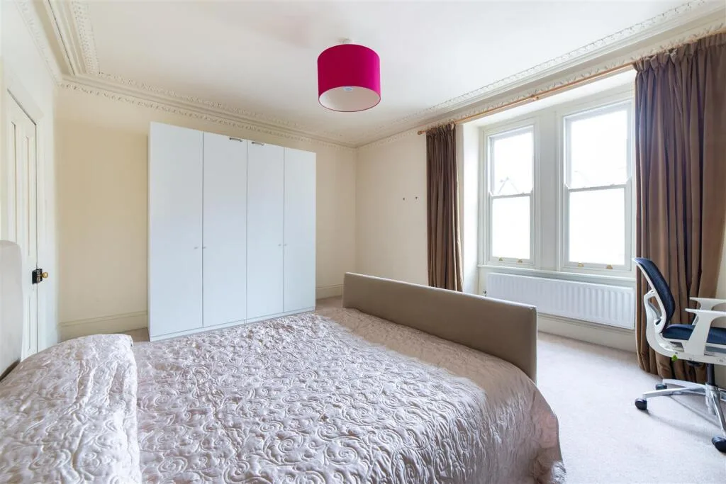 4 bedroom terraced house for rent