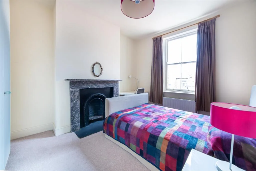 4 bedroom terraced house for rent