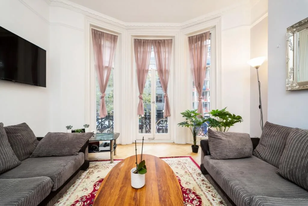 2 bedroom flat for rent