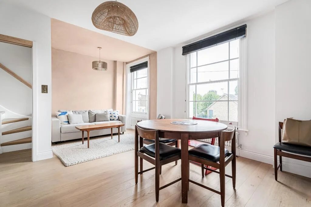 2 bedroom duplex for rent