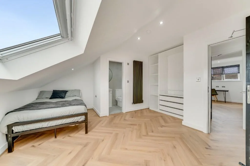 6 bedroom terraced house for rent