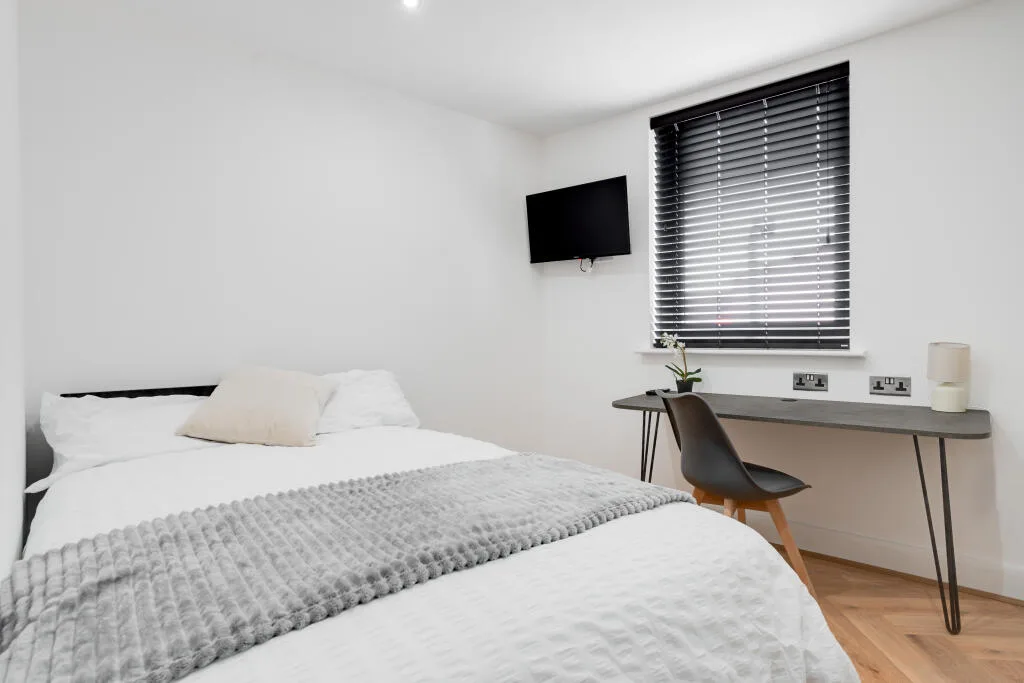 6 bedroom terraced house for rent