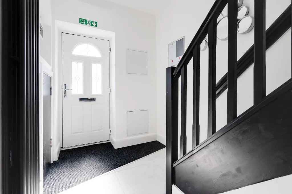 6 bedroom terraced house for rent