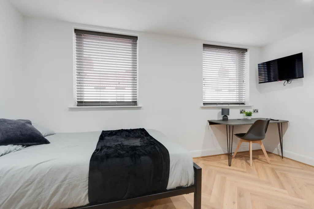 6 bedroom terraced house for rent