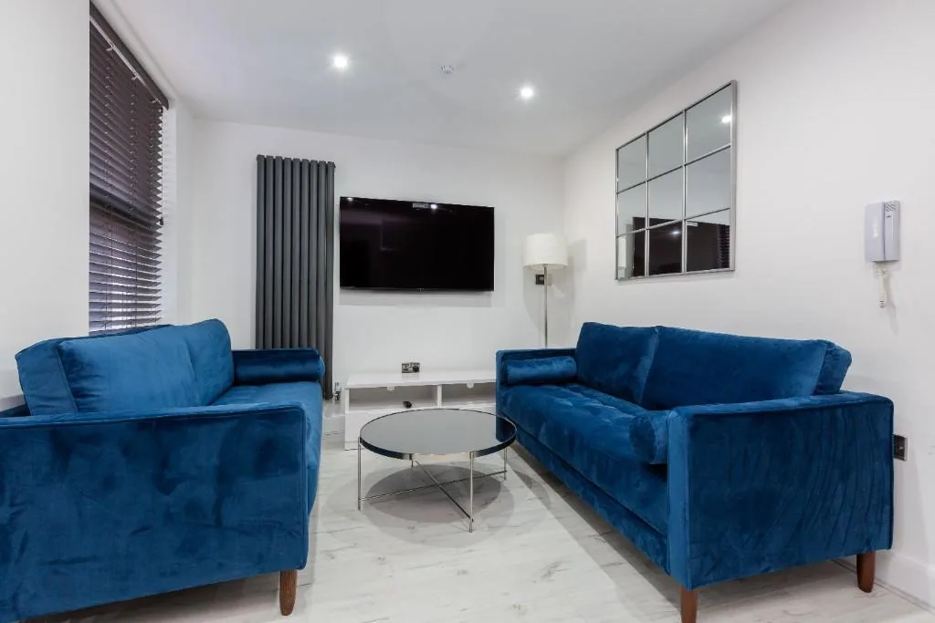 6 bedroom terraced house for rent