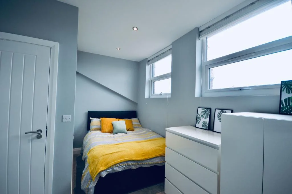 6 bedroom terraced house for rent