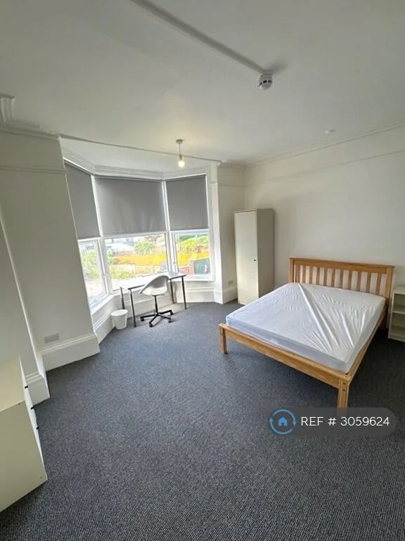 7 bedroom terraced house for rent