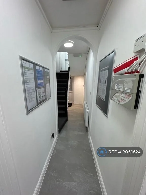 7 bedroom terraced house for rent