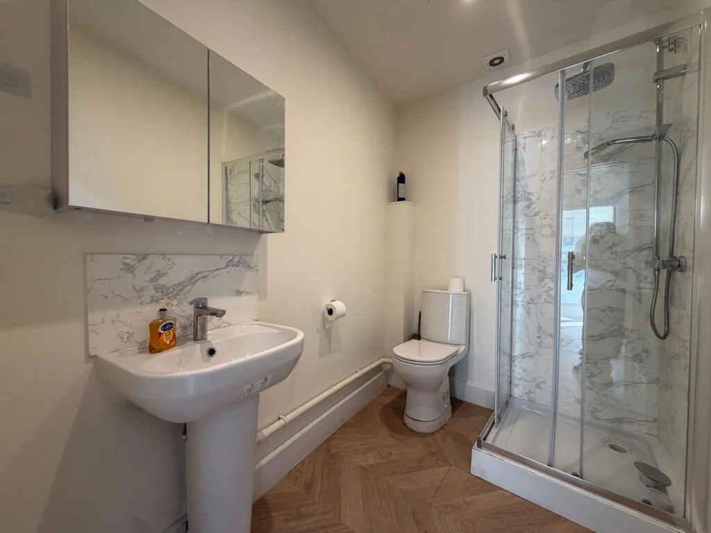 4 bedroom flat for rent