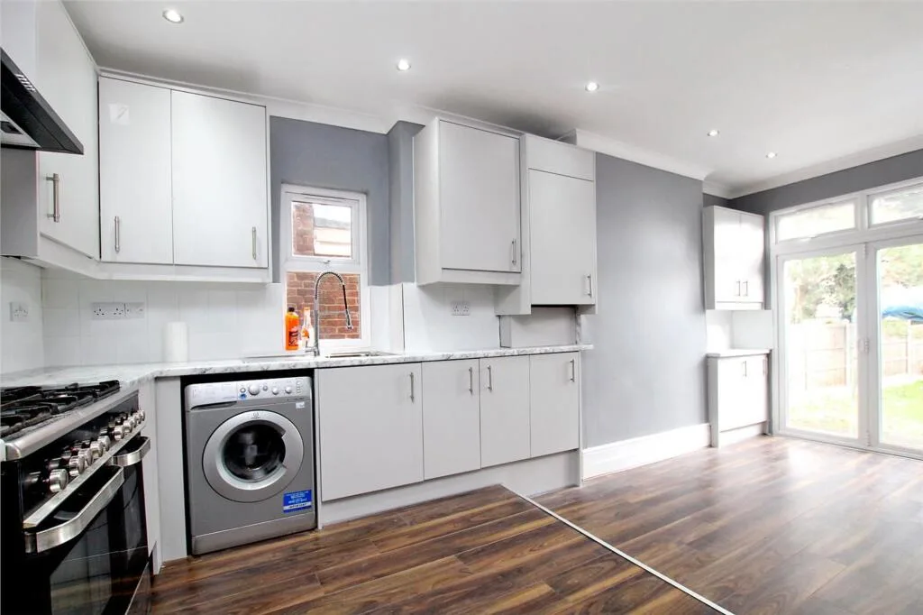 4 bedroom terraced house for rent
