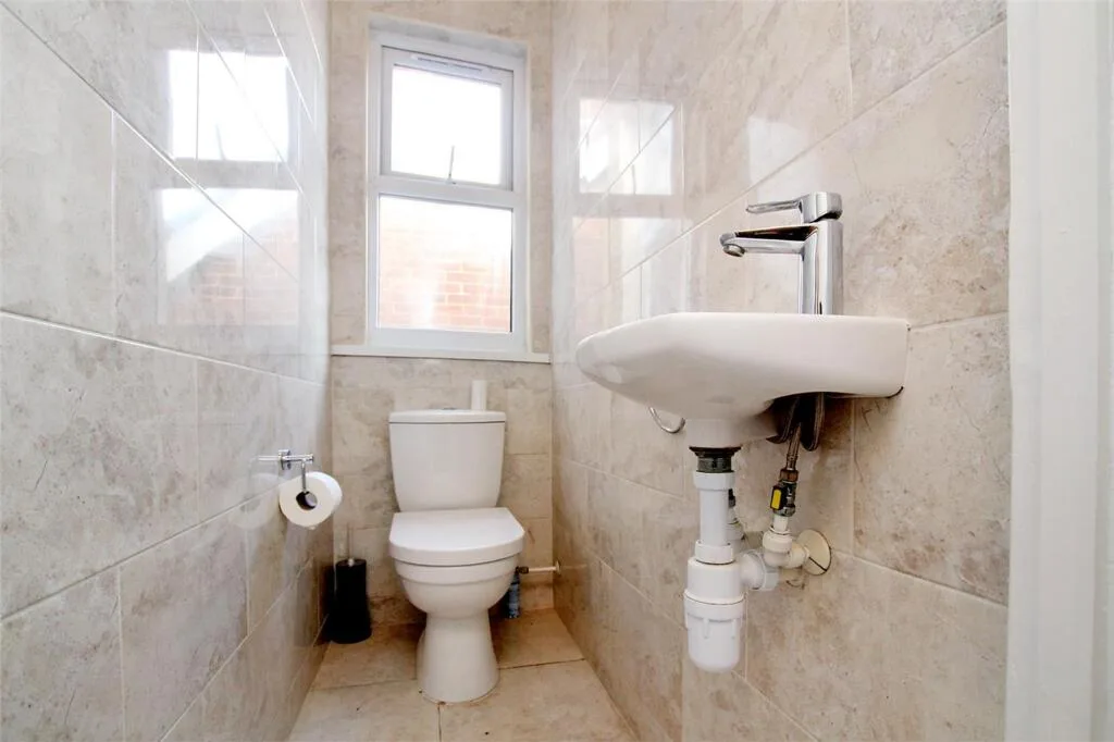 4 bedroom terraced house for rent