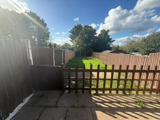 3 bedroom semi-detached house for rent