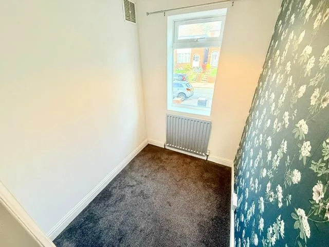 3 bedroom semi-detached house for rent
