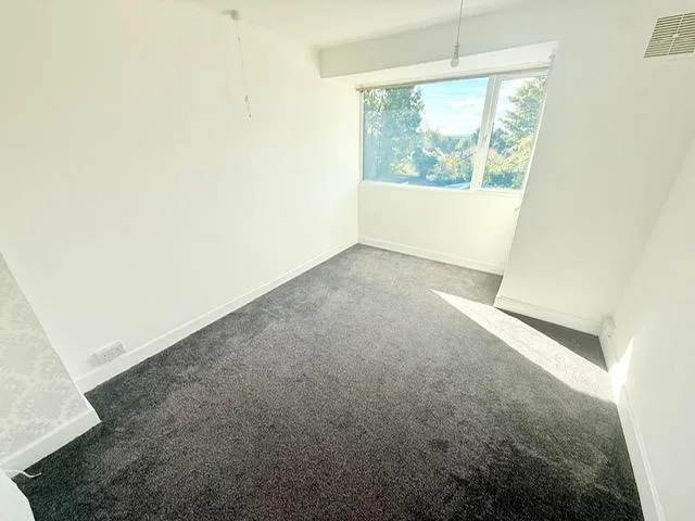3 bedroom semi-detached house for rent