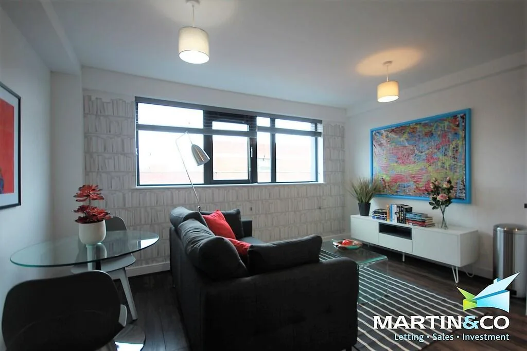Studio flat for rent