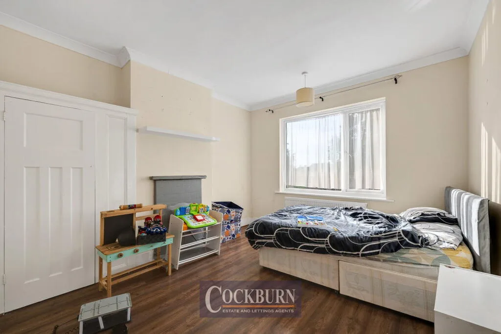 3 bedroom semi-detached house for rent