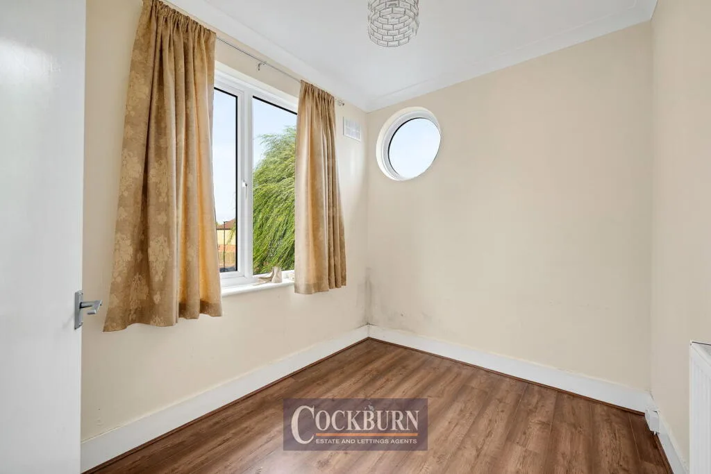 3 bedroom semi-detached house for rent