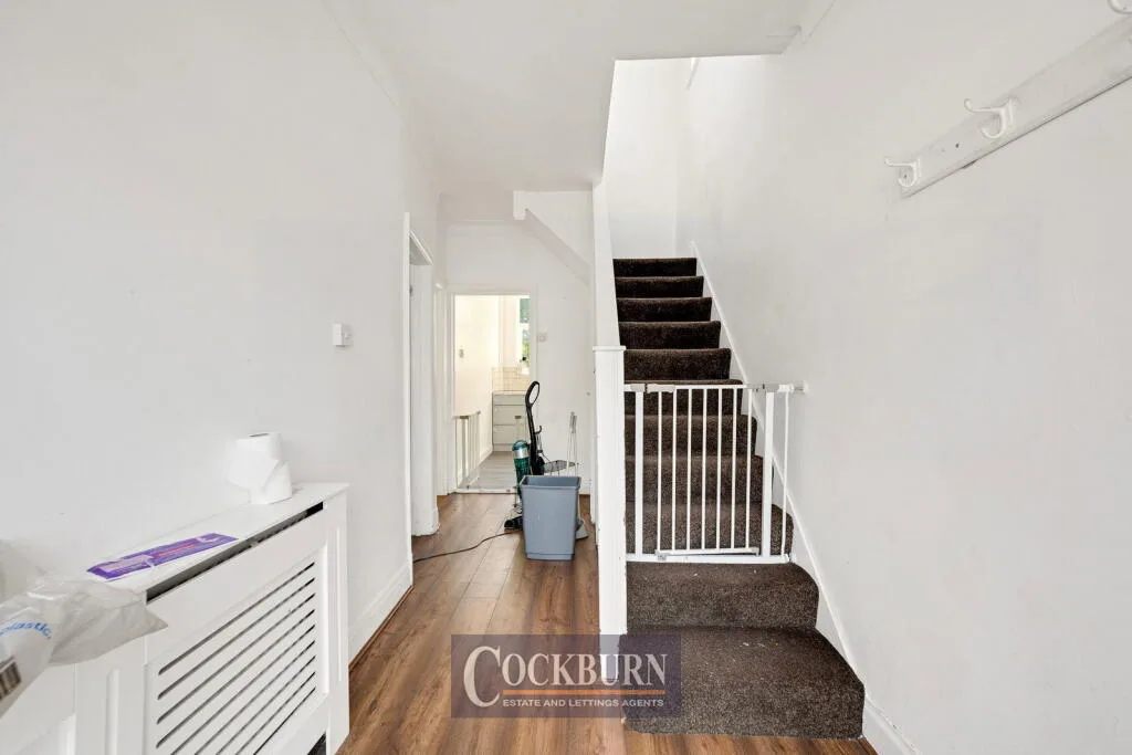3 bedroom semi-detached house for rent