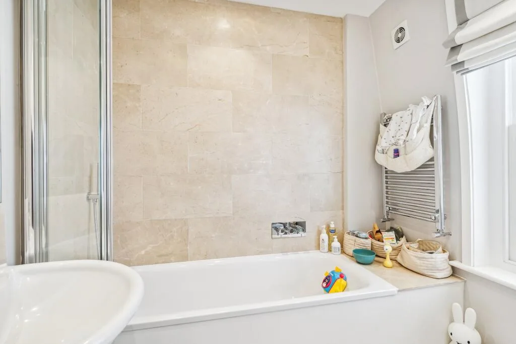 4 bedroom terraced house for rent