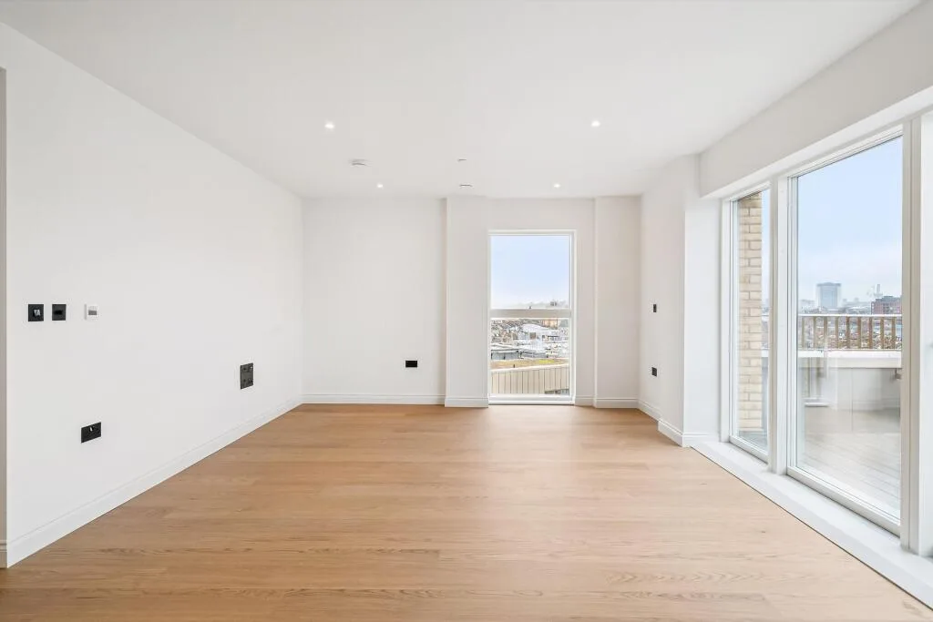 3 bedroom flat for rent