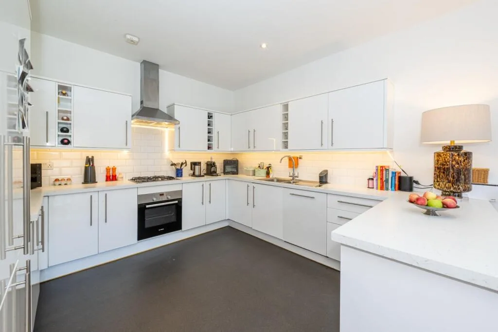 4 bedroom house for rent