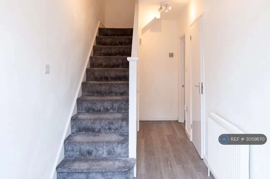 4 bedroom terraced house for rent