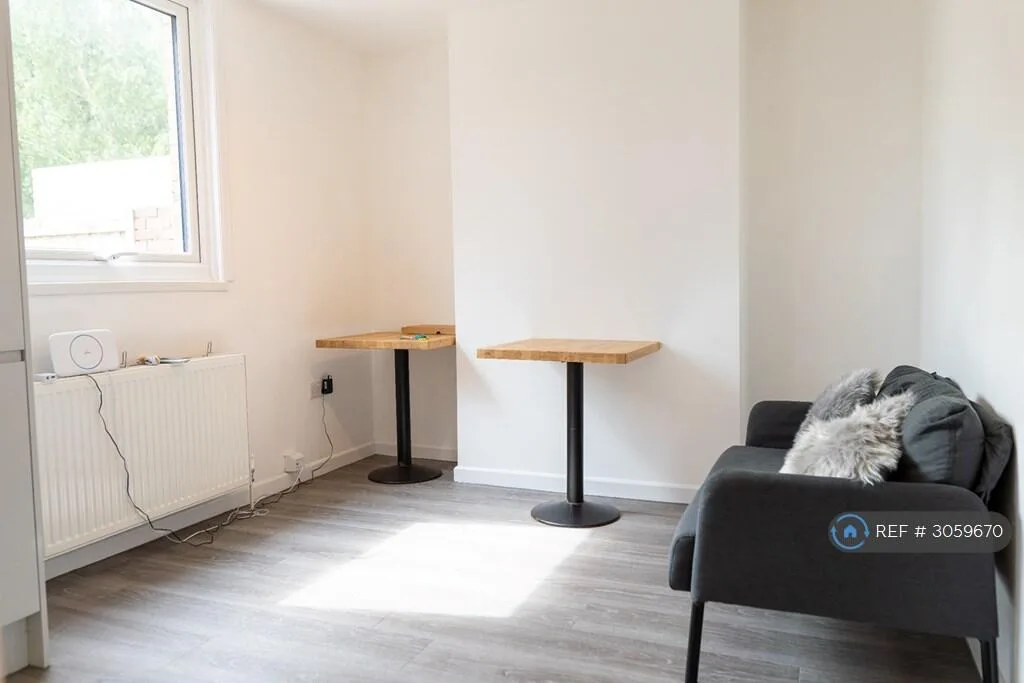 4 bedroom terraced house for rent