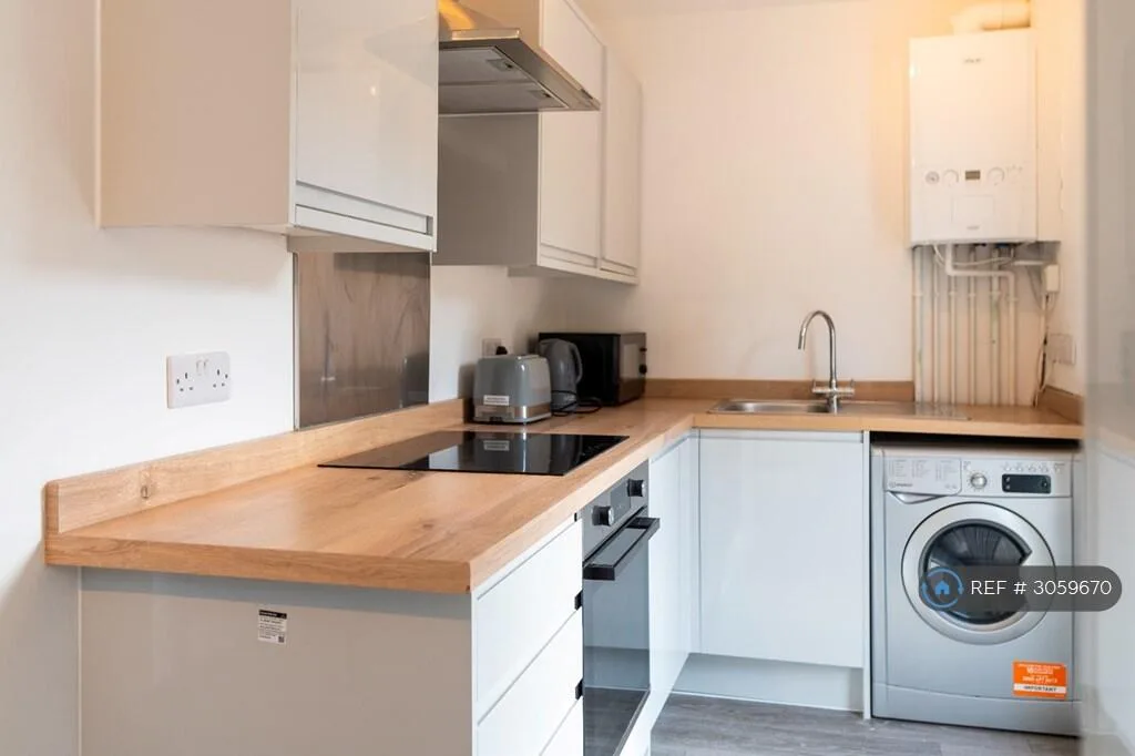 4 bedroom terraced house for rent