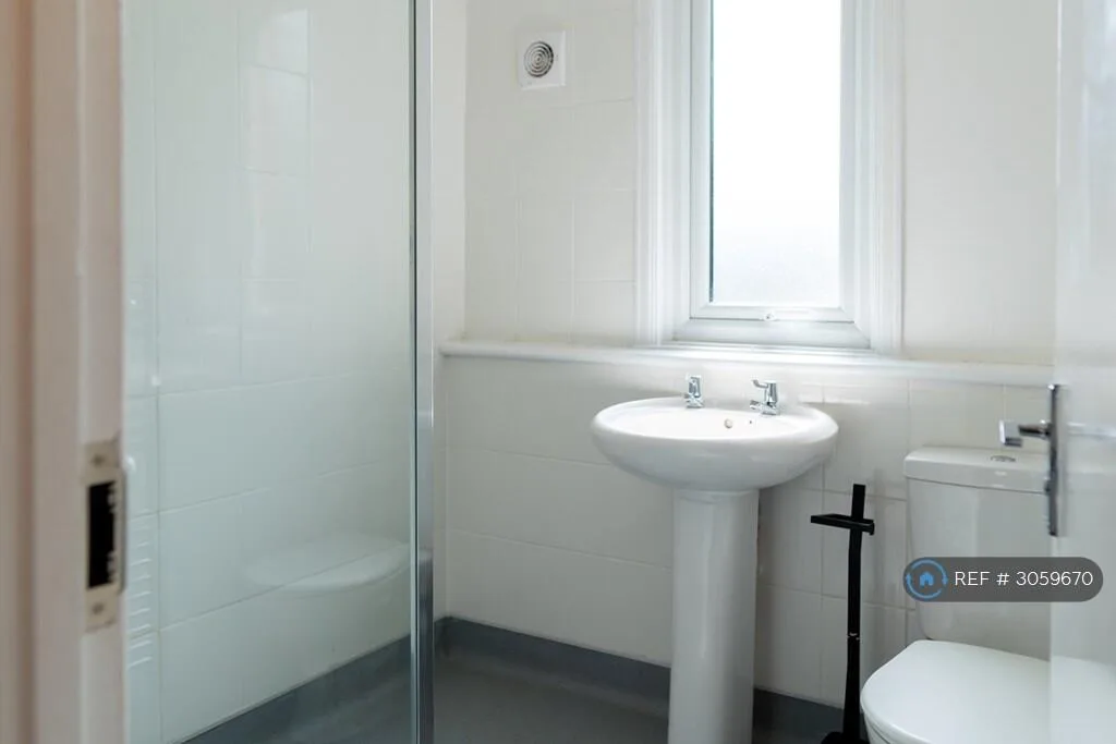 4 bedroom terraced house for rent