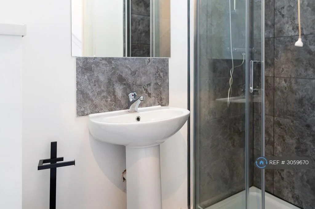 4 bedroom terraced house for rent