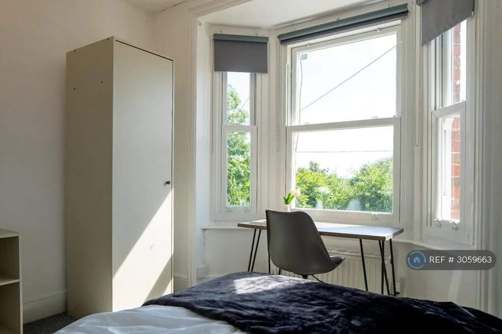 5 bedroom terraced house for rent