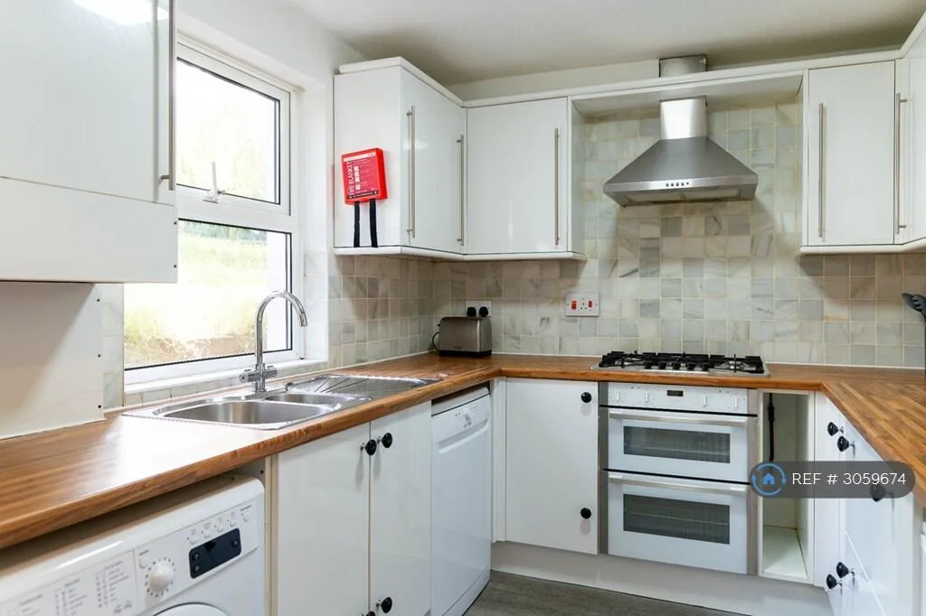 4 bedroom terraced house for rent