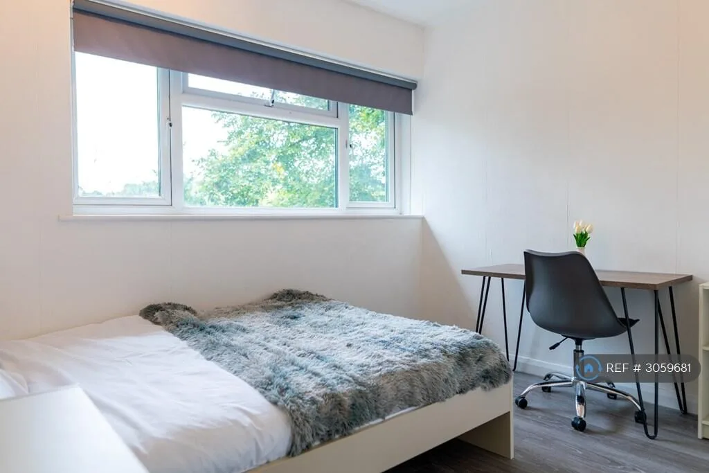 5 bedroom detached house for rent