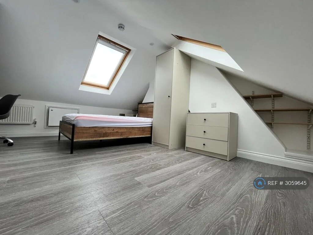 6 bedroom terraced house for rent