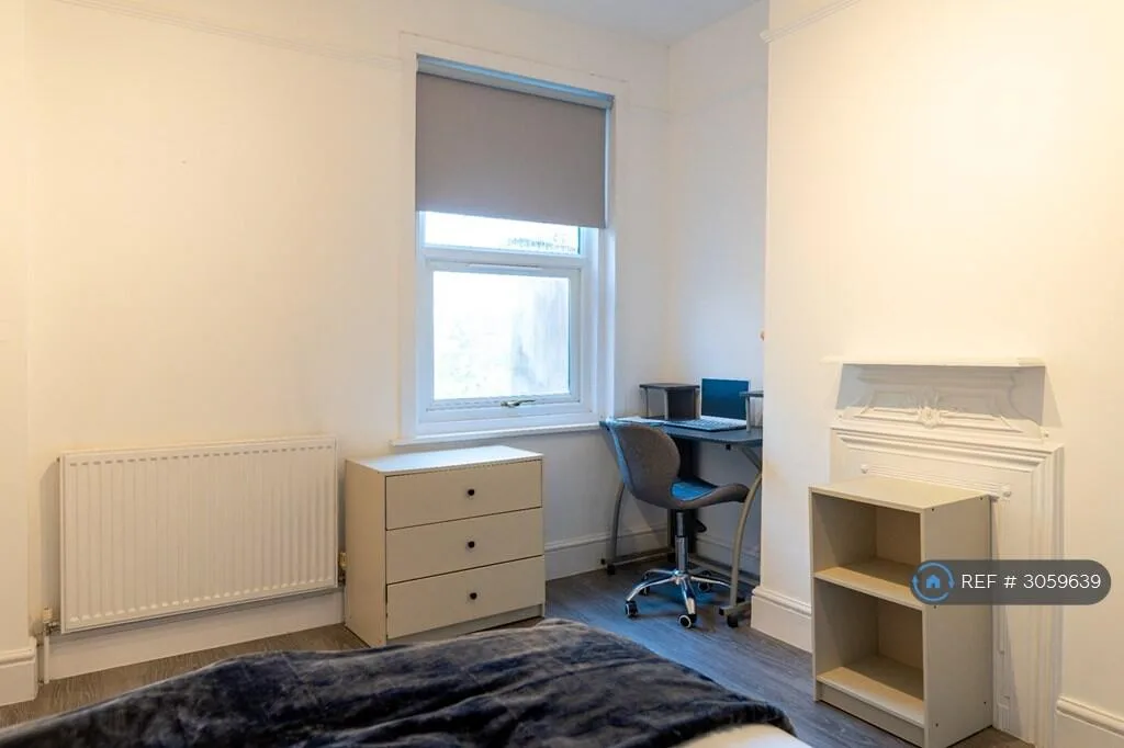 6 bedroom terraced house for rent