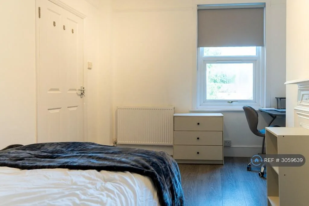 6 bedroom terraced house for rent