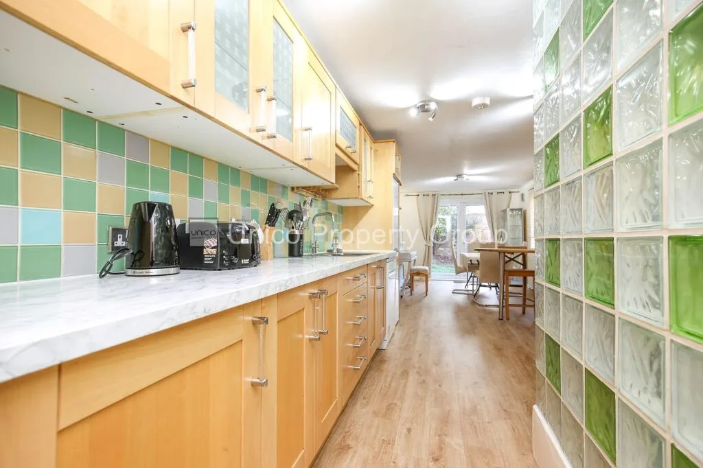 4 bedroom terraced house for rent