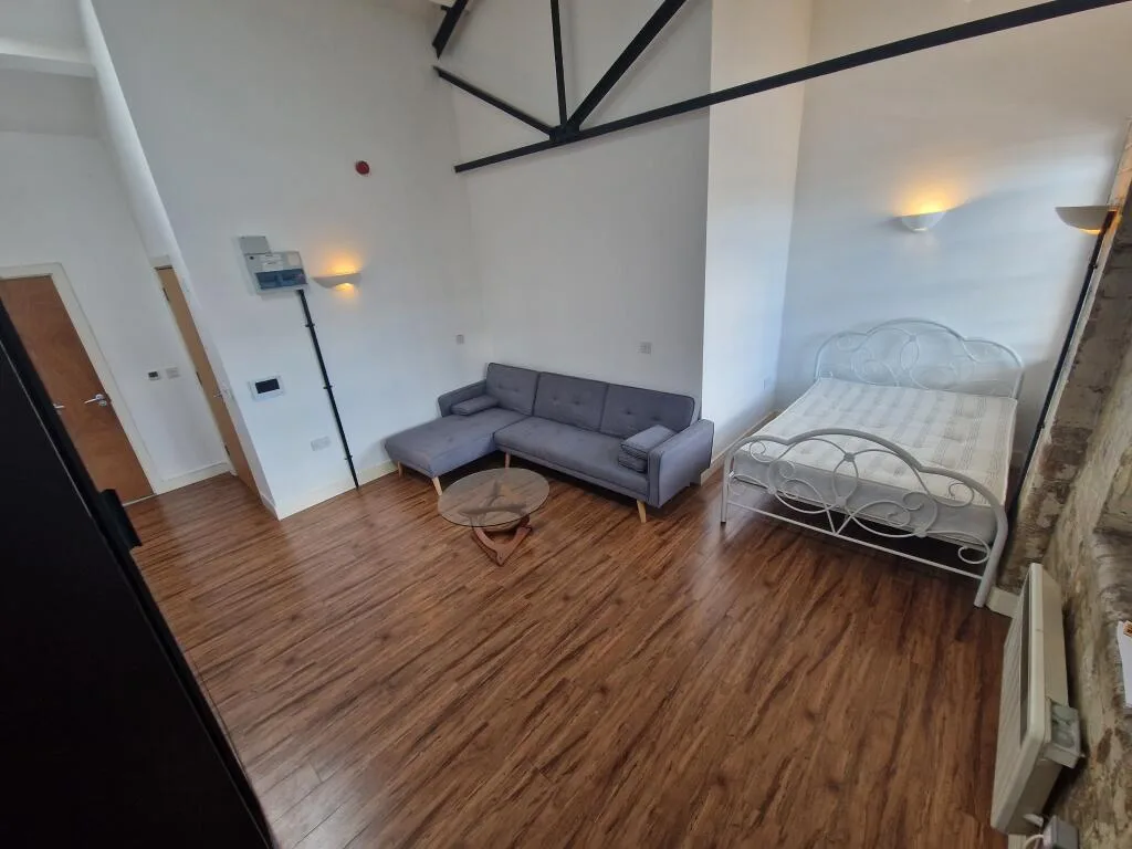Studio flat for rent