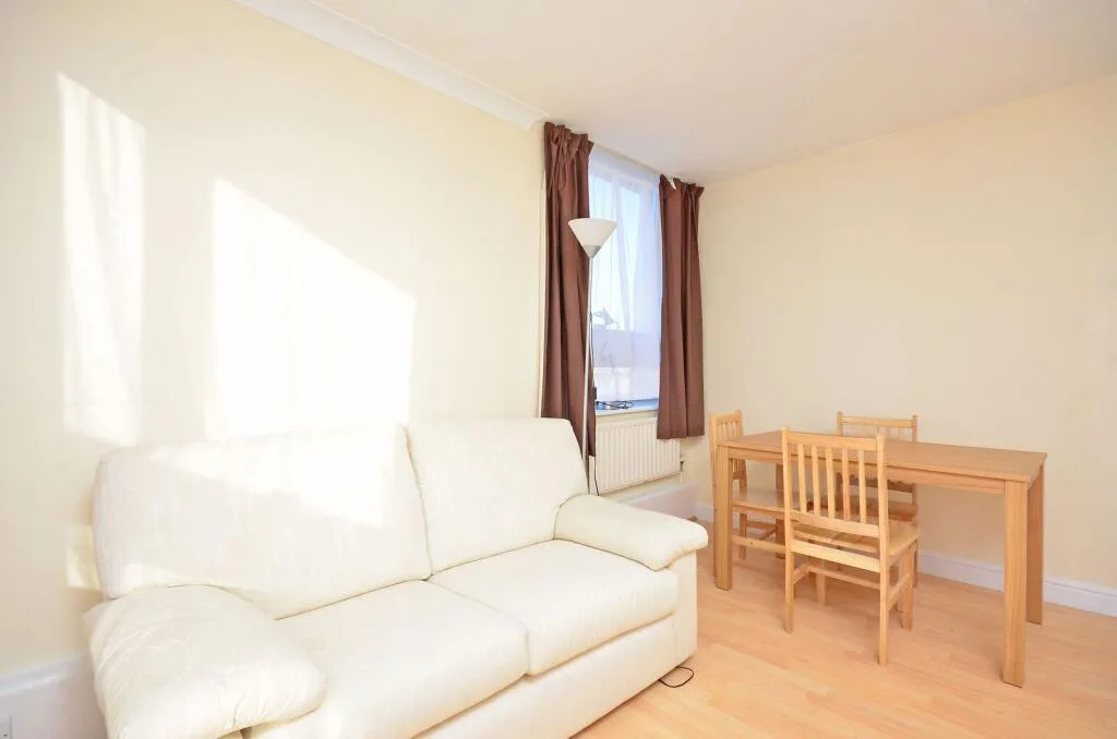 4 bedroom flat for rent