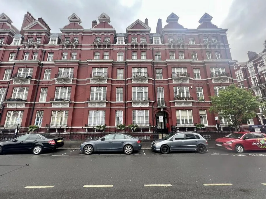 4 bedroom maisonette for rent