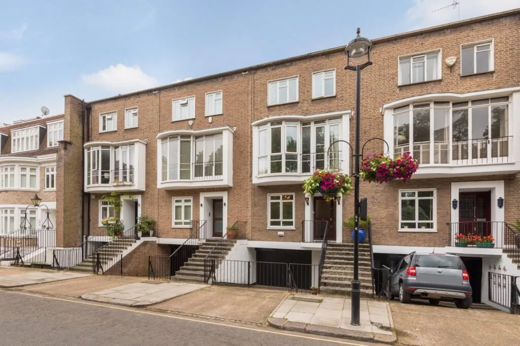 4 bedroom terraced house for rent