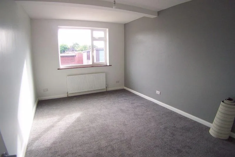 4 bedroom detached bungalow for rent