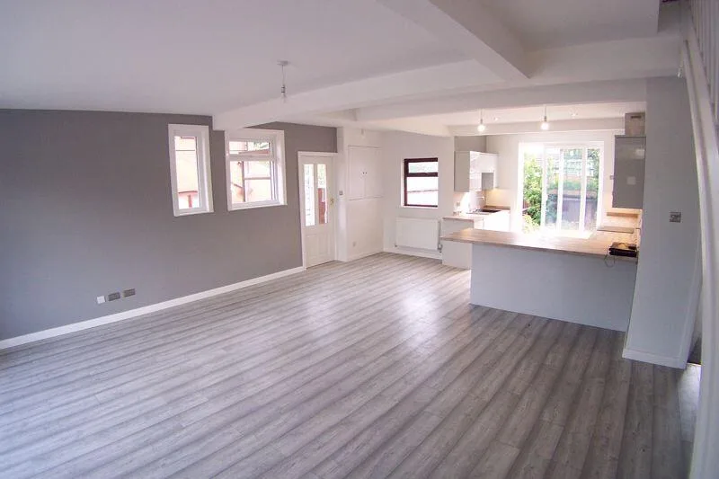 4 bedroom detached bungalow for rent