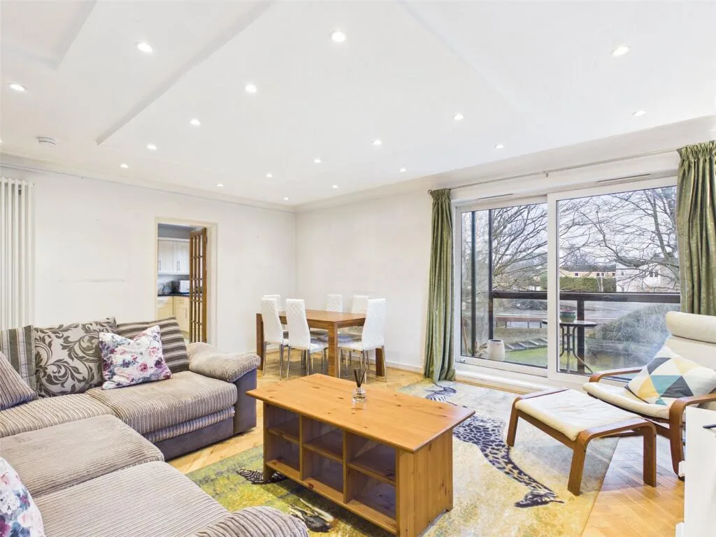 3 bedroom apartment for rent