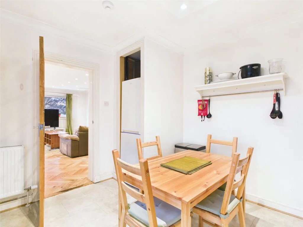 3 bedroom apartment for rent
