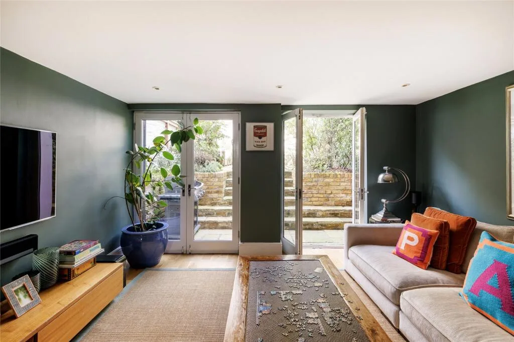 4 bedroom terraced house for rent