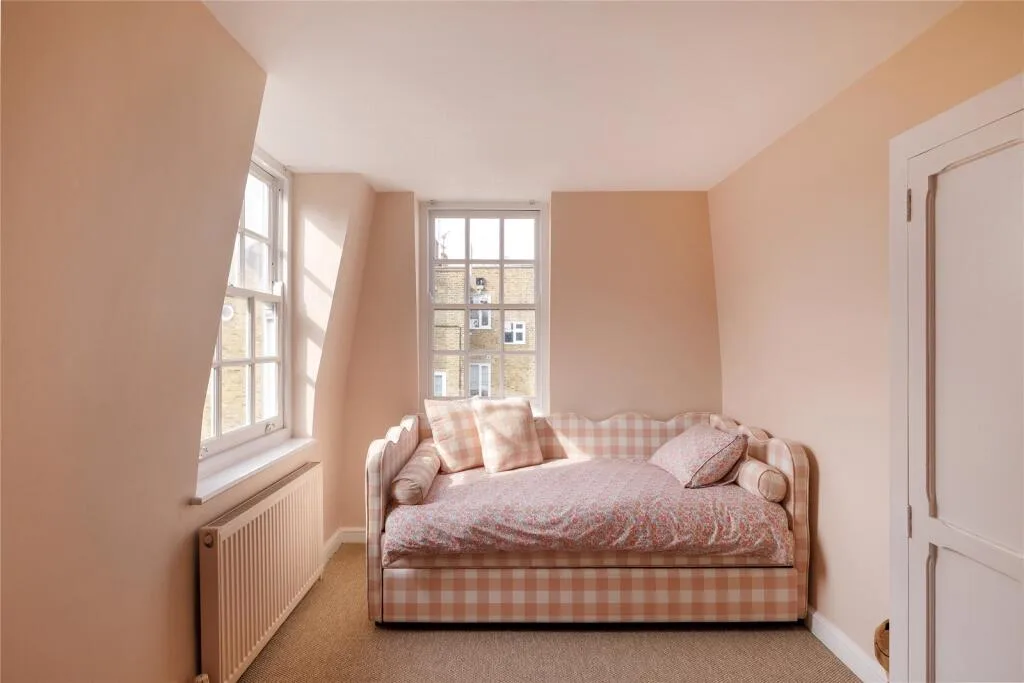 4 bedroom terraced house for rent