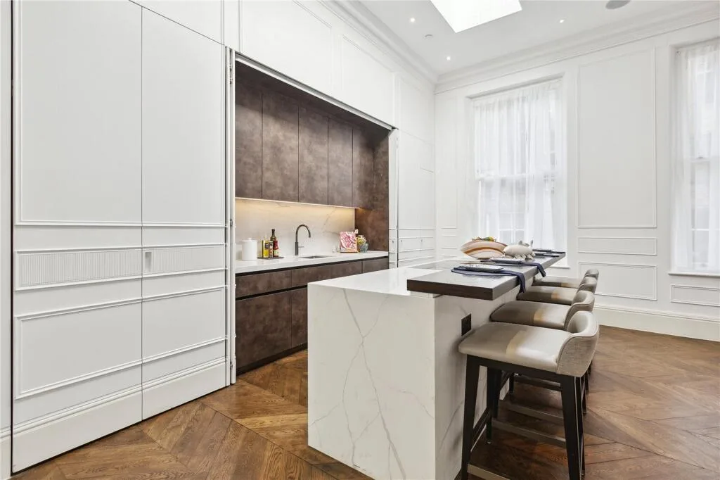 3 bedroom flat for rent