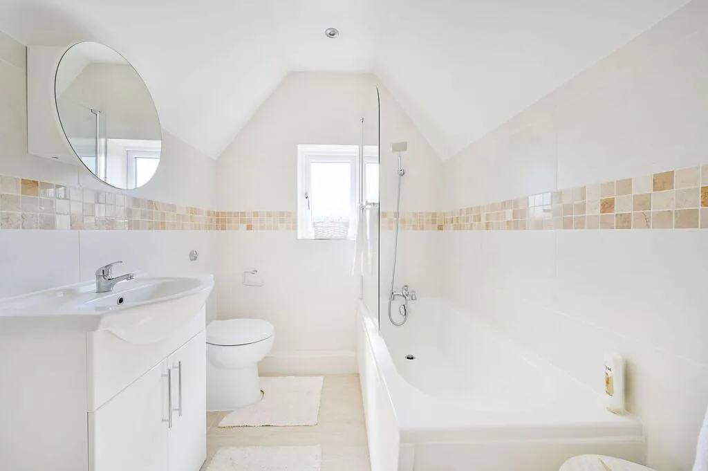 8 bedroom house for rent